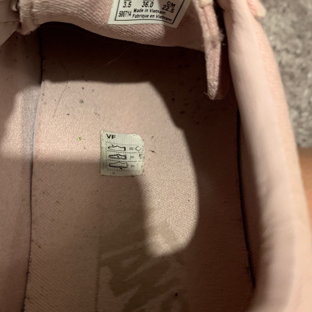 Pink vans - Picture 3 of 5